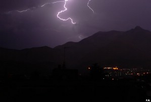 Formia:  Lampo sul Monte Redentore e Maranola (Ago. 2005)